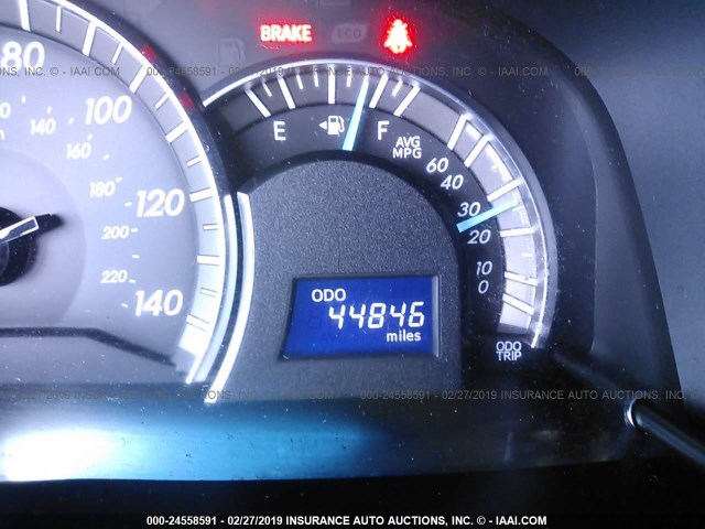 4T1BF1FK0EU393323 - 2014 TOYOTA CAMRY L/SE/LE/XLE 银色 照片 7