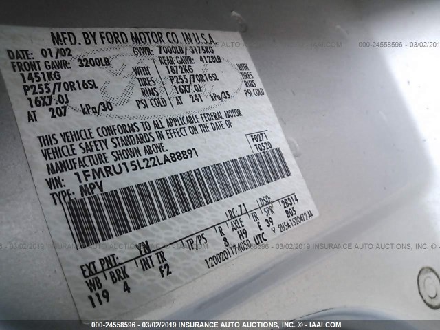 1FMRU15L22LA88891 - 2002 FORD EXPEDITION XLT SILVER photo 9