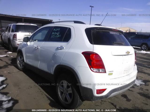 KL7CJLSB7JB593272 - 2018 CHEVROLET TRAX 1LT WHITE photo 3