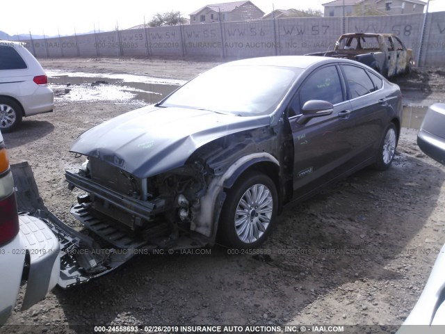 3FA6P0LU0FR105530 - 2015 FORD FUSION SE HYBRID GRAY photo 2