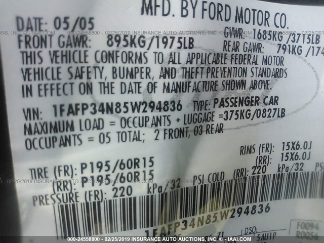 1FAFP34N85W294836 - 2005 FORD FOCUS ZX4 GRAY photo 9