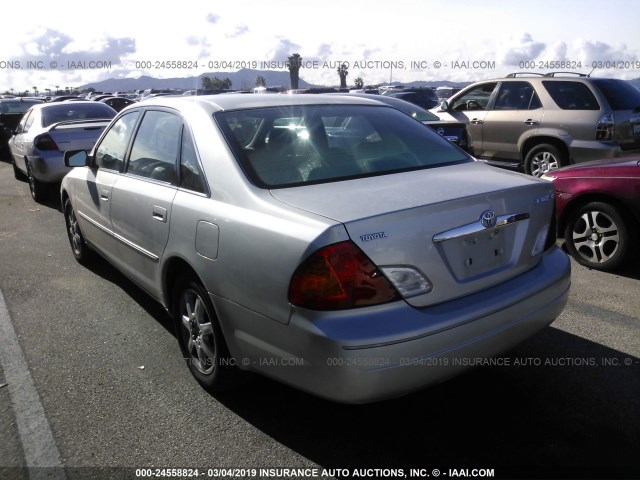 4T1BF28B81U172226 - 2001 TOYOTA AVALON XL/XLS SILVER photo 3