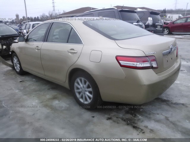4T4BF3EK0AR084481 - 2010 TOYOTA CAMRY SE/LE/XLE 金色 照片 3