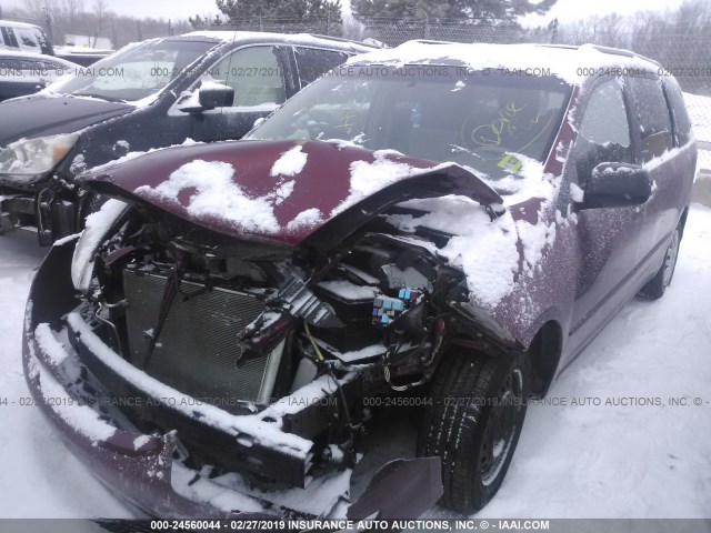 5TDZK23C37S014825 - 2007 TOYOTA SIENNA CE/LE RED photo 2