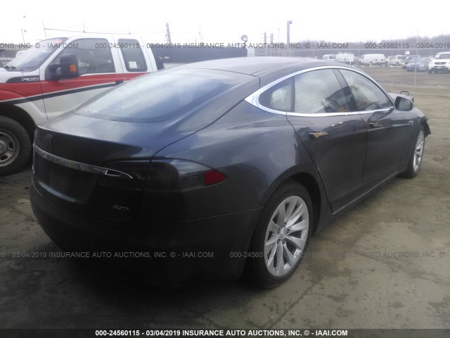 5YJSA1E20GF153690 - 2016 TESLA MODEL S GRAY photo 4