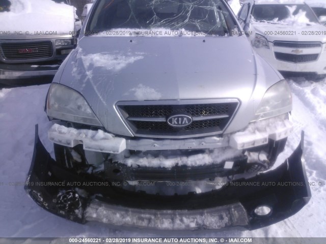 KNDJC733365624526 - 2006 KIA SORENTO EX/LX SILVER photo 6