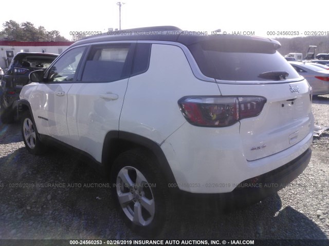 3C4NJDBBXJT162490 - 2018 JEEP COMPASS LATITUDE WHITE photo 3