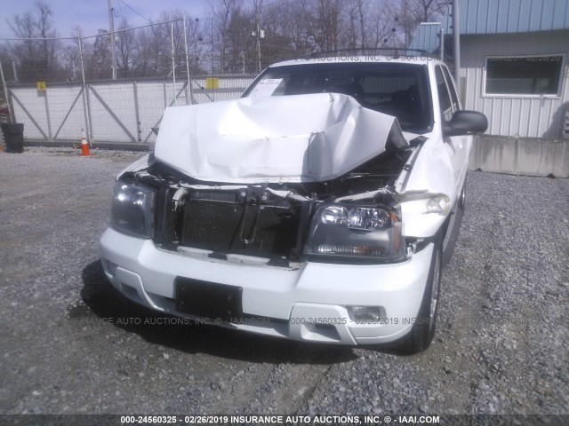 1GNDT13S482247802 - 2008 CHEVROLET TRAILBLAZER LS/LT WHITE photo 6