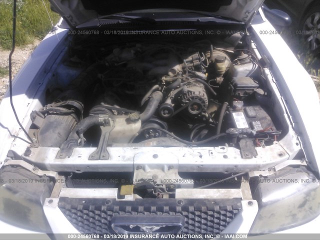 1FAFP44674F188827 - 2004 FORD MUSTANG 白色 照片 10
