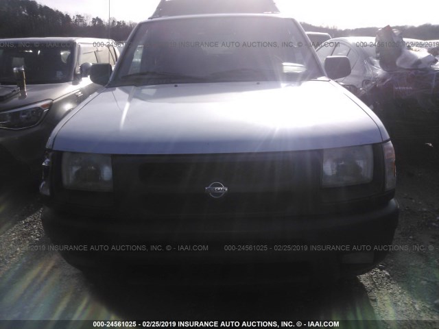 5N1ED28T3YC570990 - 2000 NISSAN XTERRA XE/SE SILVER photo 6