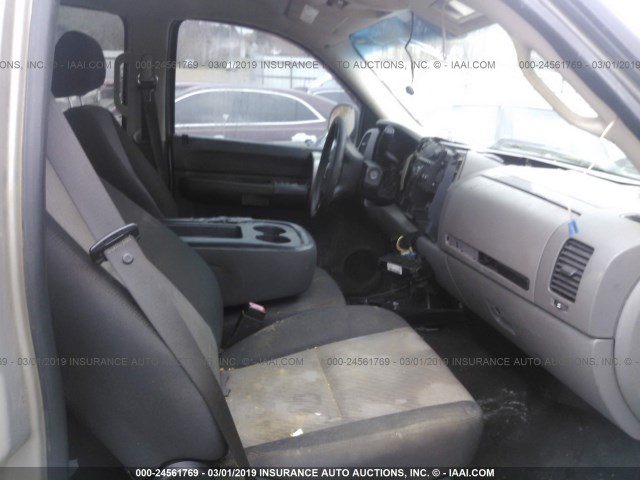 3GCEC13C28G115604 - 2008 CHEVROLET SILVERADO C1500 GRAY photo 5