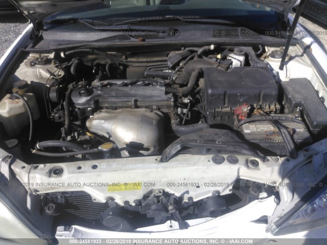 4T1BE32KX4U299632 - 2004 TOYOTA CAMRY LE/XLE/SE WHITE photo 10