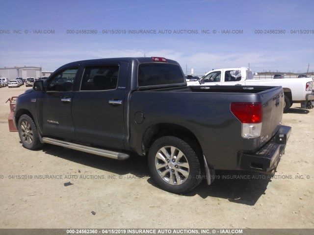 5TFHW5F13BX177277 - 2011 TOYOTA TUNDRA CREWMAX LIMITED GRAY photo 3