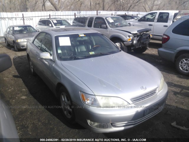 JT8BF28G110290267 - 2001 LEXUS ES 300 SILVER photo 1