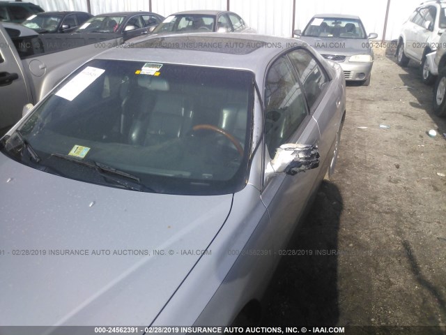 JT8BF28G110290267 - 2001 LEXUS ES 300 SILVER photo 6