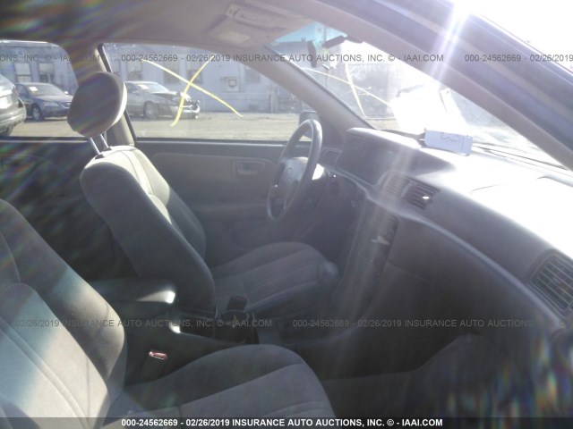 4T1BG22K5WU329787 - 1998 TOYOTA CAMRY CE/LE/XLE 棕色 照片 5