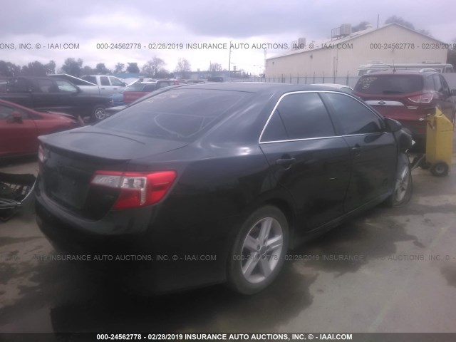 4T1BF1FK4CU185636 - 2012 TOYOTA CAMRY SE/LE/XLE BLACK photo 4