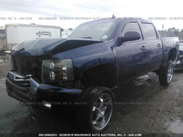 3GCPKSE3XBG236581 - 2011 CHEVROLET SILVERADO K1500 LT BLUE photo 2