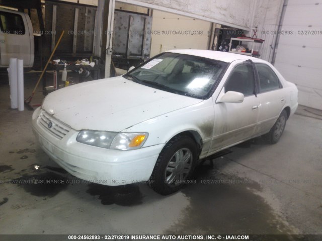 4T1BG22K51U836956 - 2001 TOYOTA CAMRY CE/LE/XLE WHITE photo 2