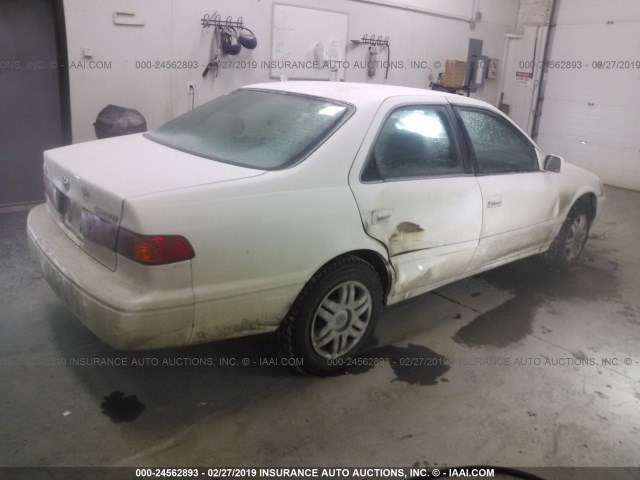 4T1BG22K51U836956 - 2001 TOYOTA CAMRY CE/LE/XLE WHITE photo 4