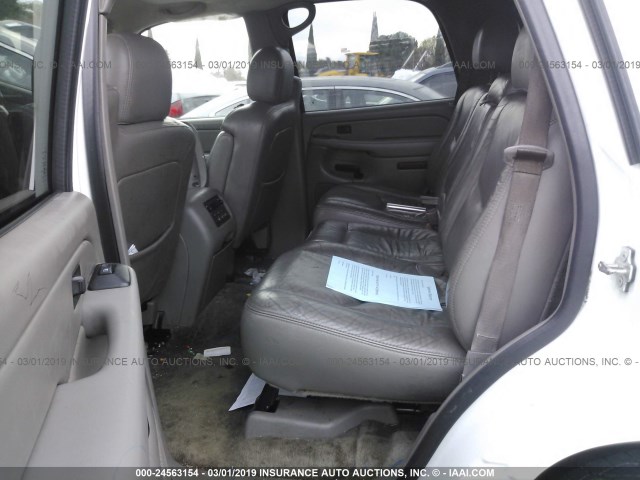 1GKEC13TX4R226996 - 2004 GMC YUKON WHITE photo 8