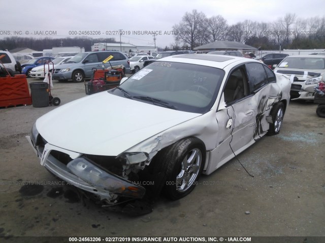 1G2HY52K25U162594 - 2005 PONTIAC BONNEVILLE SLE WHITE photo 2