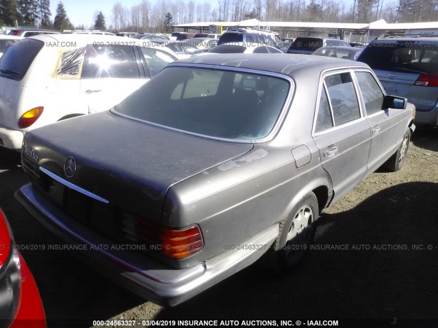 WDBCB20A8EA059437 - 1984 MERCEDES-BENZ 300 SD GRAY photo 4