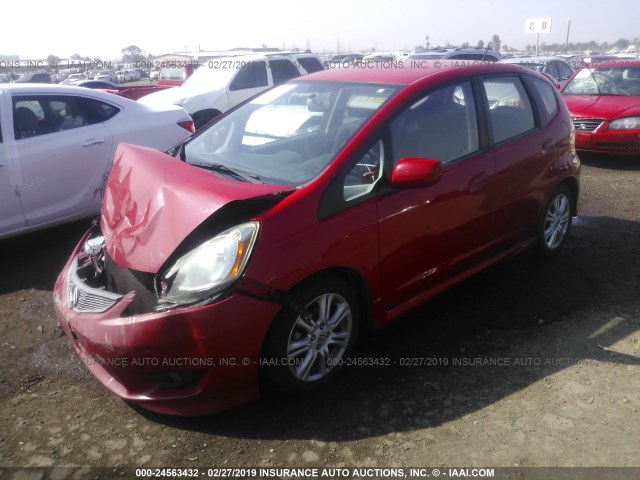 JHMGE8H43AC040576 - 2010 HONDA FIT SPORT RED photo 2