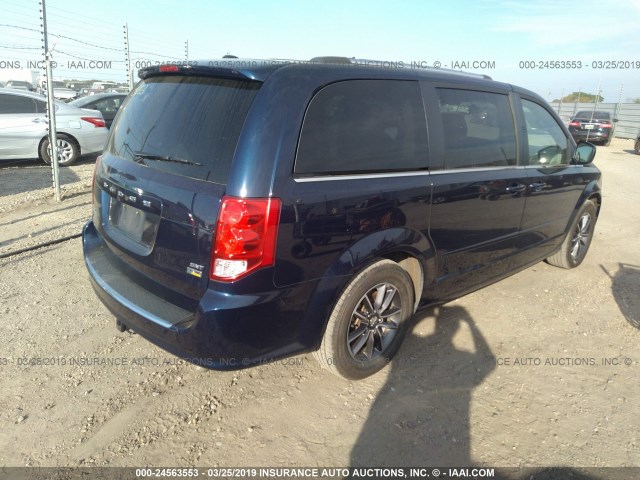 2C4RDGCG5HR624701 - 2017 DODGE GRAND CARAVAN SXT Dark Blue photo 4