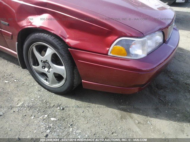 YV1LS5378W1468908 - 1998 VOLVO S70 T5 TURBO RED photo 6