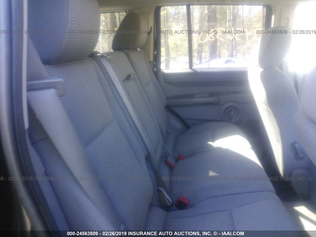 1J8HG48KX6C332250 - 2006 JEEP COMMANDER BLACK photo 8