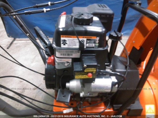 071316M004276 - 2018 HUSQVARNA SNOWBLOWER  Unknown photo 10