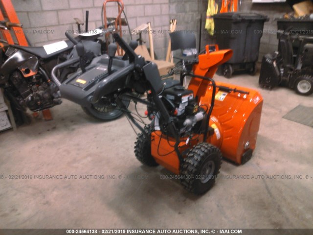 091218M005446 - 2018 HUSQVARNA SNOWBLOWER  ORANGE photo 4