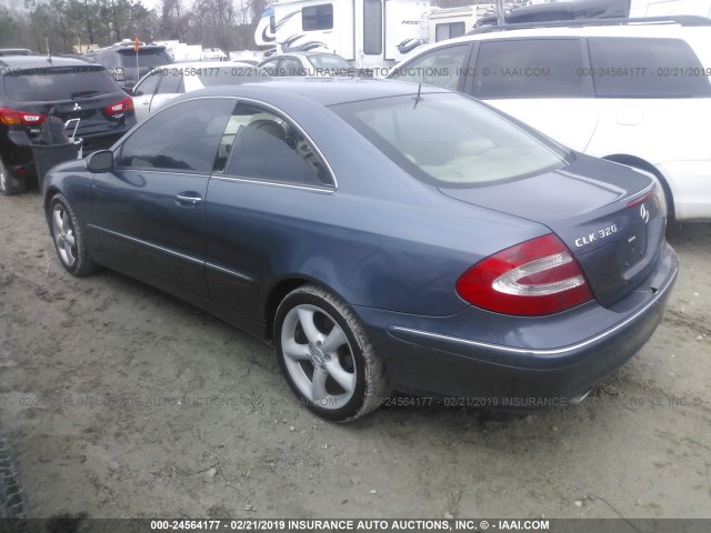 WDBTJ65J65F150566 - 2005 MERCEDES-BENZ CLK 320C BLUE photo 3