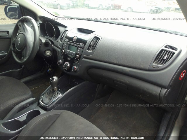 KNAFU6A26C5517440 - 2012 KIA FORTE GRAY photo 5