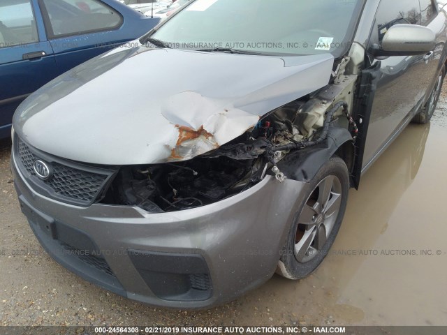 KNAFU6A26C5517440 - 2012 KIA FORTE GRAY photo 6