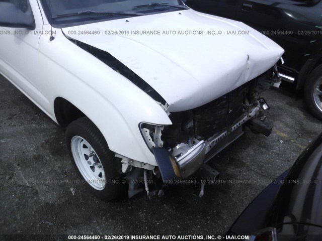 4TAVN52N0YZ607144 - 2000 TOYOTA TACOMA XTRACAB WHITE photo 6