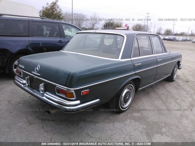 10801812088451 - 1972 MERCEDES-BENZ 280 GREEN photo 4