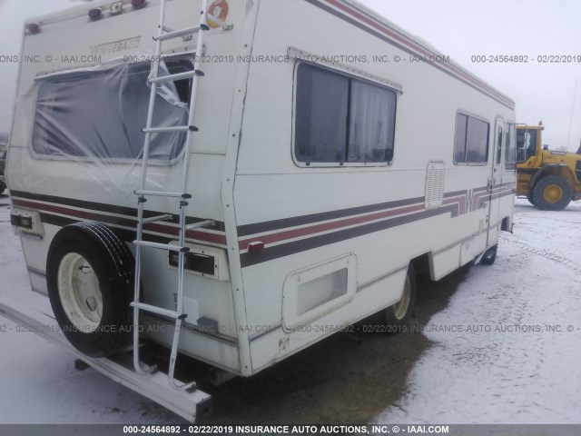 10F45L158798 - 1980 WINNEBAGO BRAVE WHITE photo 4