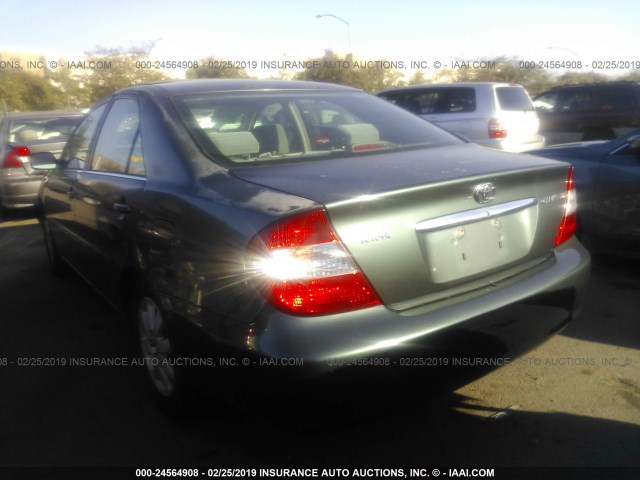 4T1BE30K32U528376 - 2002 TOYOTA CAMRY LE/XLE/SE GREEN photo 3