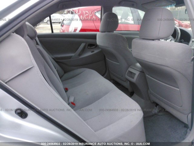 4T4BF3EK0BR206984 - 2011 TOYOTA CAMRY SE/LE/XLE ვერცხლისფერი ფოტო 8