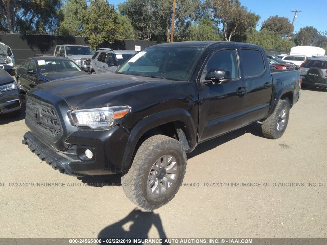 5TFAX5GN8GX051696 - 2016 TOYOTA Tacoma DOUBLE CAB/SR/SR5 BLACK photo 2