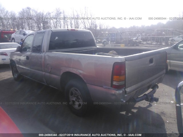 2GCEC19W921408997 - 2002 CHEVROLET SILVERADO C1500 GRAY photo 3