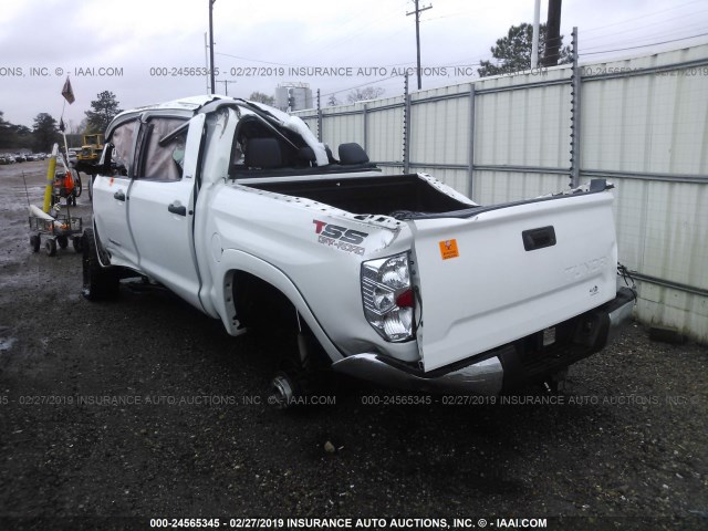 5TFEM5F16EX078157 - 2014 TOYOTA TUNDRA CREWMAX SR5 WHITE photo 3