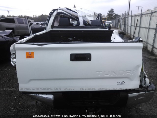 5TFEM5F16EX078157 - 2014 TOYOTA TUNDRA CREWMAX SR5 WHITE photo 8