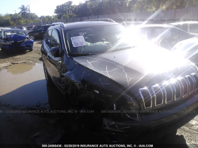 1C4PJMCS4GW155657 - 2016 JEEP CHEROKEE LATITUDE GRAY photo 1