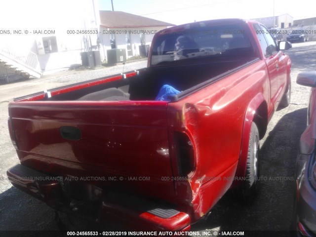 1B7GL22XXYS718926 - 2000 DODGE DAKOTA RED photo 4