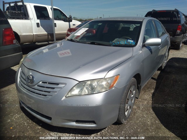 4T1BE46K07U500278 - 2007 TOYOTA CAMRY NEW GENERAT CE/LE/XLE/SE SILVER photo 2