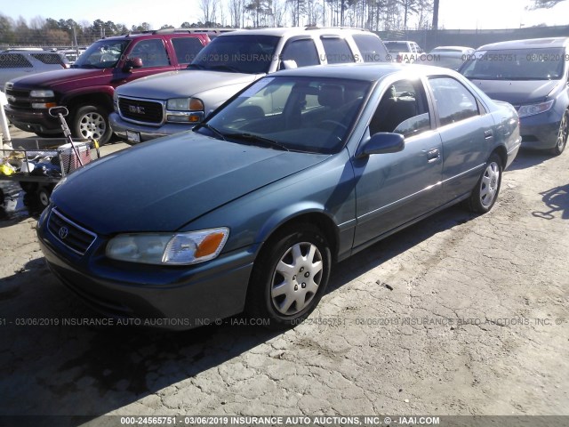 4T1BG22K6YU940768 - 2000 TOYOTA CAMRY CE/LE/XLE GREEN photo 2