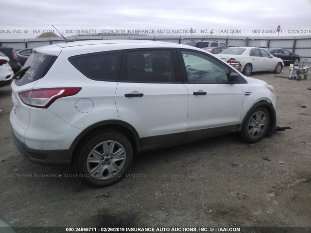 1FMCU0F78DUD57250 - 2013 FORD ESCAPE S WHITE photo 4